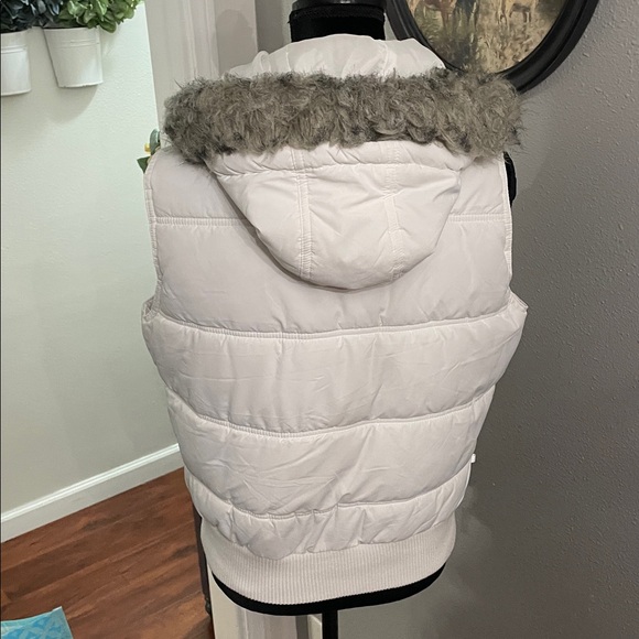 PIMKIE retro fur trimmed hooded puffer vest - Picture 3 of 9